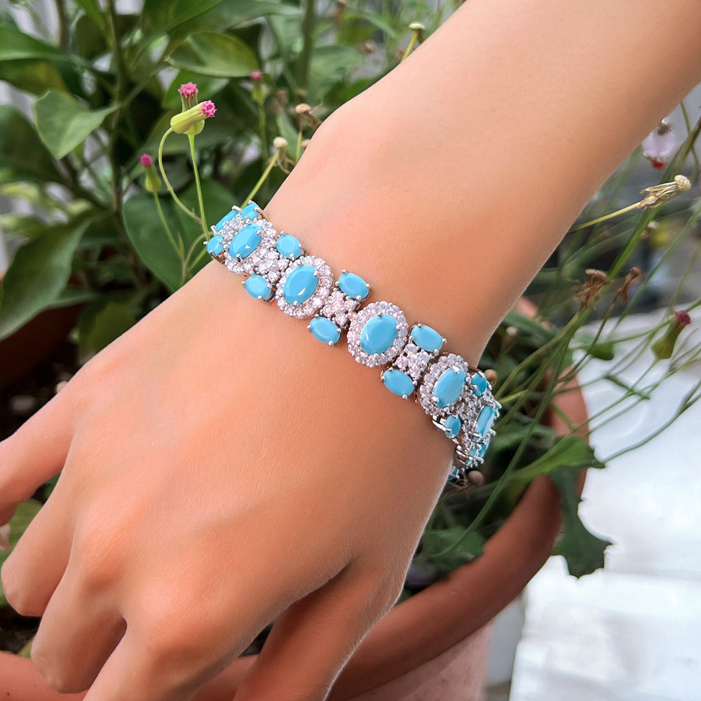 Versatile green turquoise bracelet with subtle inlaid zirconia - fashionable jewelry with a touch of design
