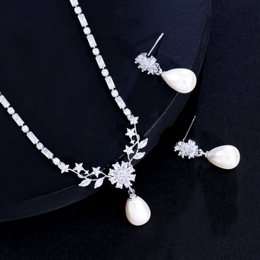 Korean version of light luxury minimalist niche design pearl collar chain with micro-set zirconia pearls and pearl earrings set. Set package