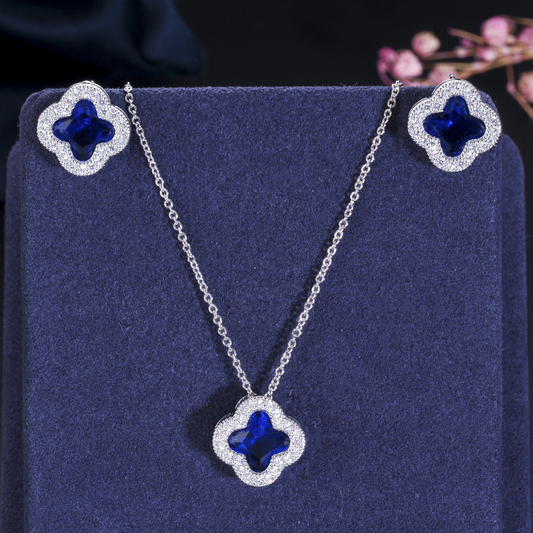 Korean version of micro-set zirconia pendant - Four-leaf clover necklace - Lucky grass accessory
