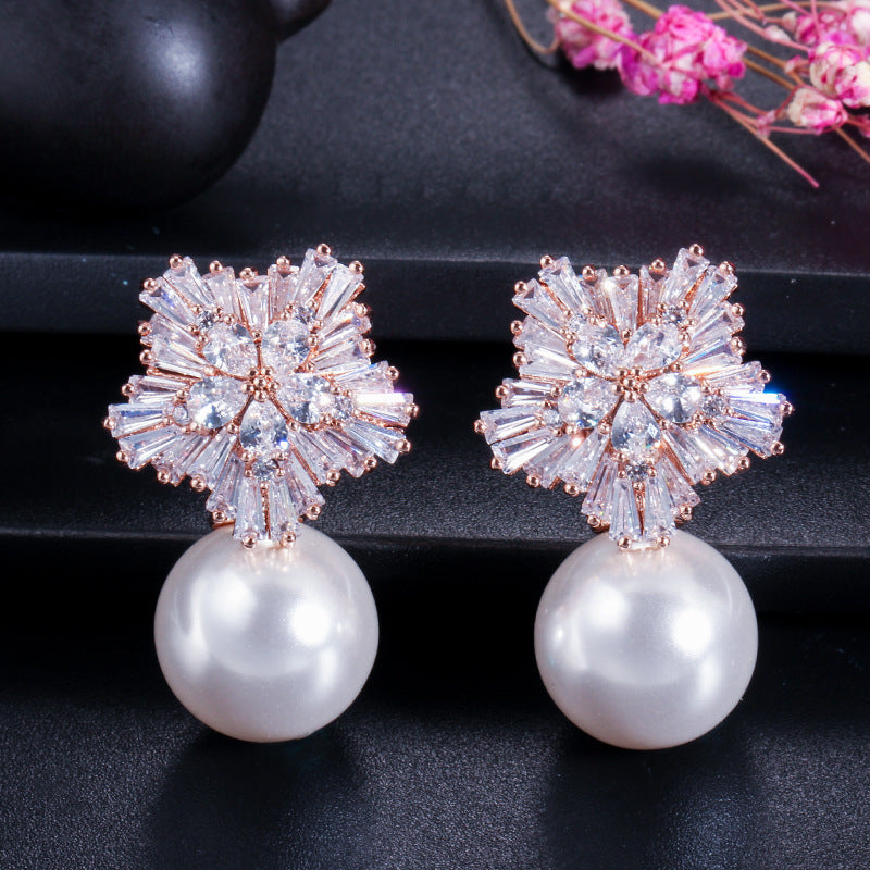 Snowflake Zirconia Beaded Earrings - Korean-style Stud Earrings with Shell Pearl for Weddings and Formal Events