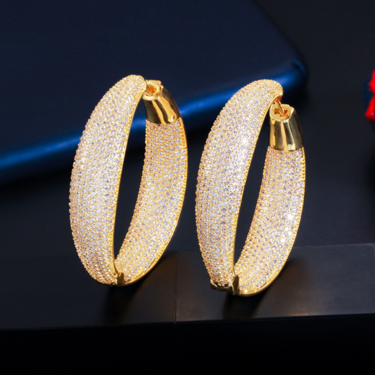 European and American minimalist round ear ring with micro-set sparkling diamonds and zirconium stones copper-plated gold fashionable earrings