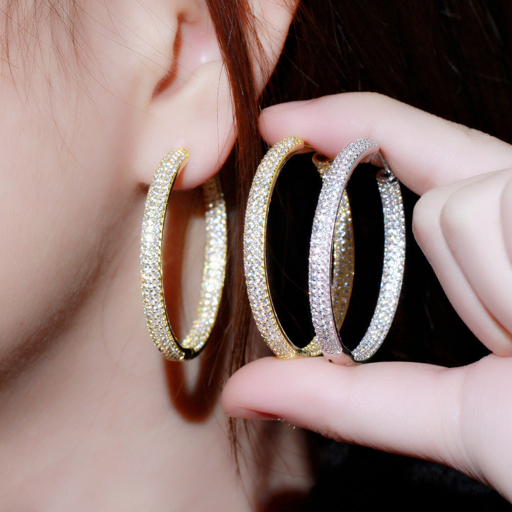 2026 New Style Earrings in South American Stylefeaturing Unique Design Abundant Diamonds Electroplated with 18K Gold and Zirconium