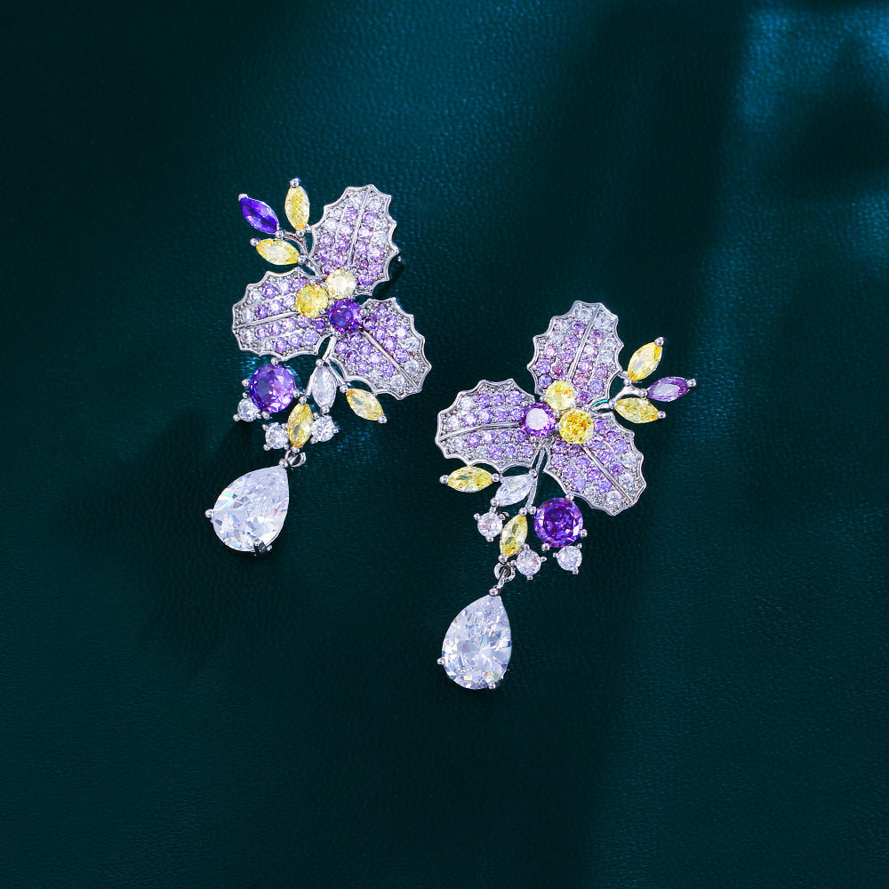 French-style minimalist luxury fashion-inspired design floral diamond-studded drop-shaped earrings dazzling zirconia earrings set
