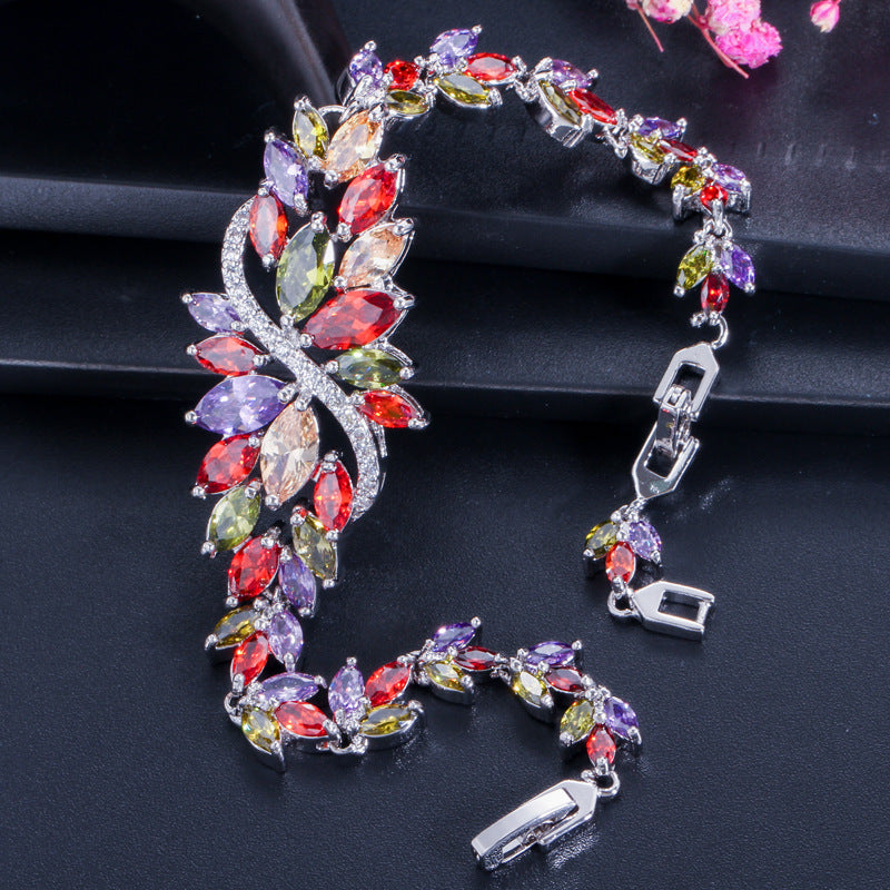 Ice Crystal Flower European-style Zircon Necklace - Full Diamond Engraved Jewelry - Multiple Colors