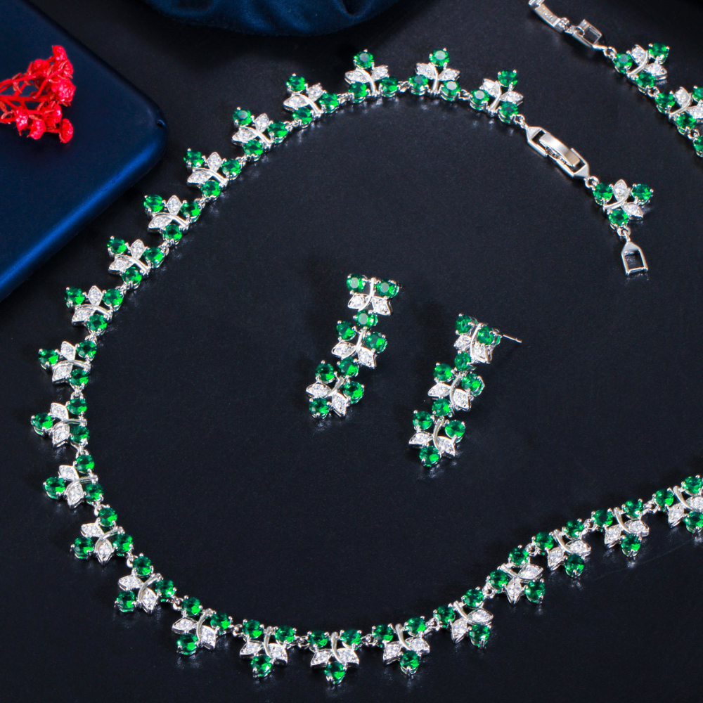 European and American trend simple and fashionable zirconium leaf-shaped bridal necklace and dress matching elegant earrings two-piece set