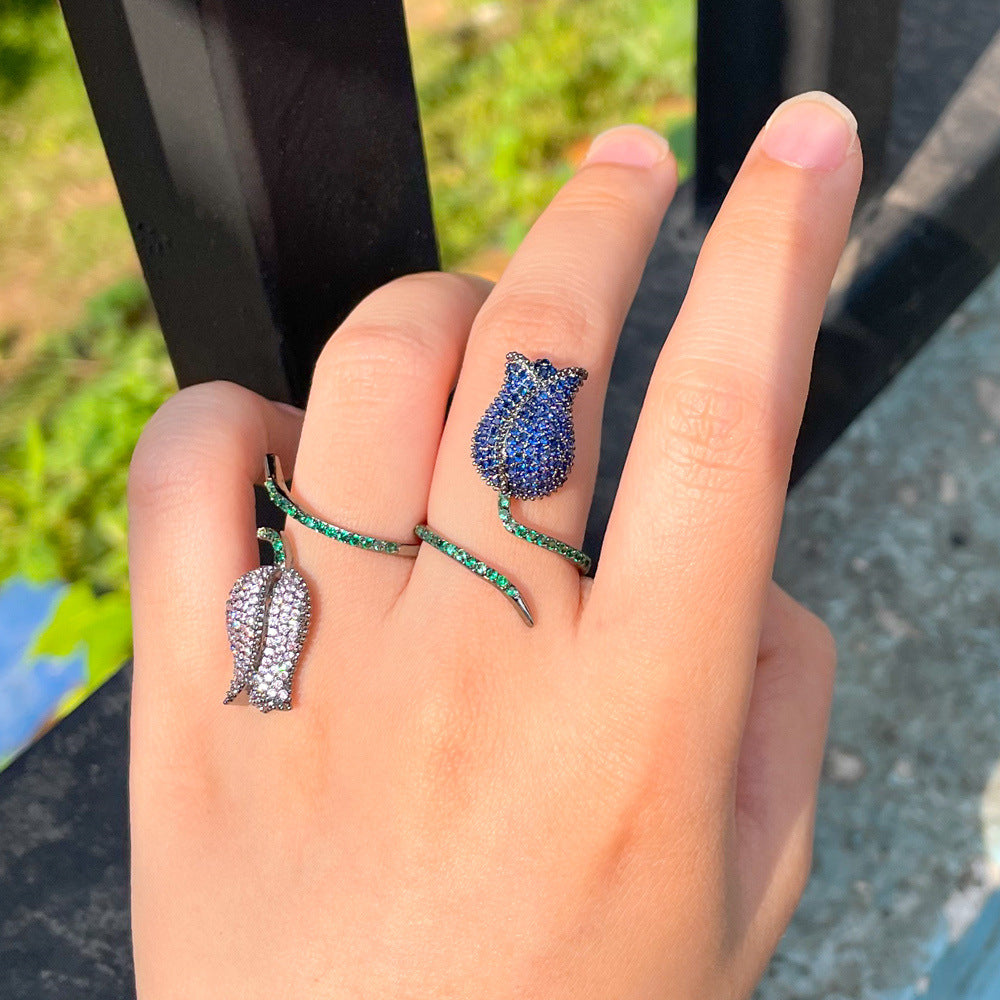 Luxury-luxurious three-dimensional tulip flower trendy finger ring with micro-set zirconia rose flower design finger ring