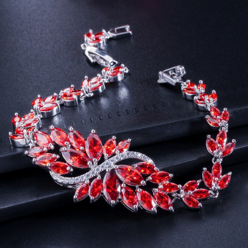 Ice Crystal Flower European-style Zircon Necklace - Full Diamond Engraved Jewelry - Multiple Colors