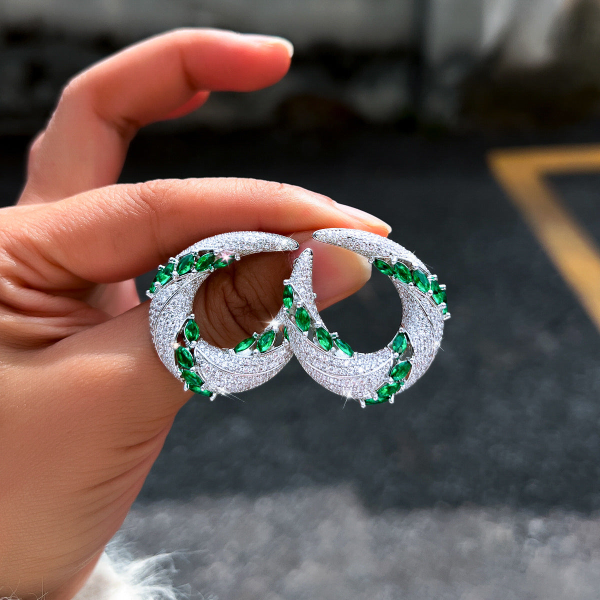 S925 silver needle fashion and luxury emerald-style subtle-set zirconia micro-set stud earrings with C-shaped ear hoop versatile for various occasions and perfect as an accessory