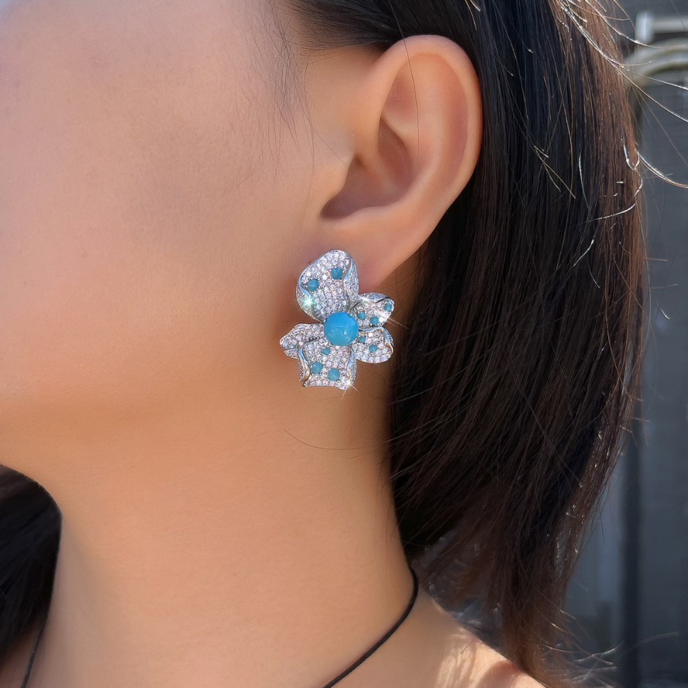 Court-style minimalist luxury full of zircon flowers and blue turquoise S925 silver needle-shaped earrings and earings elegant and grand jewelry style ear accessories