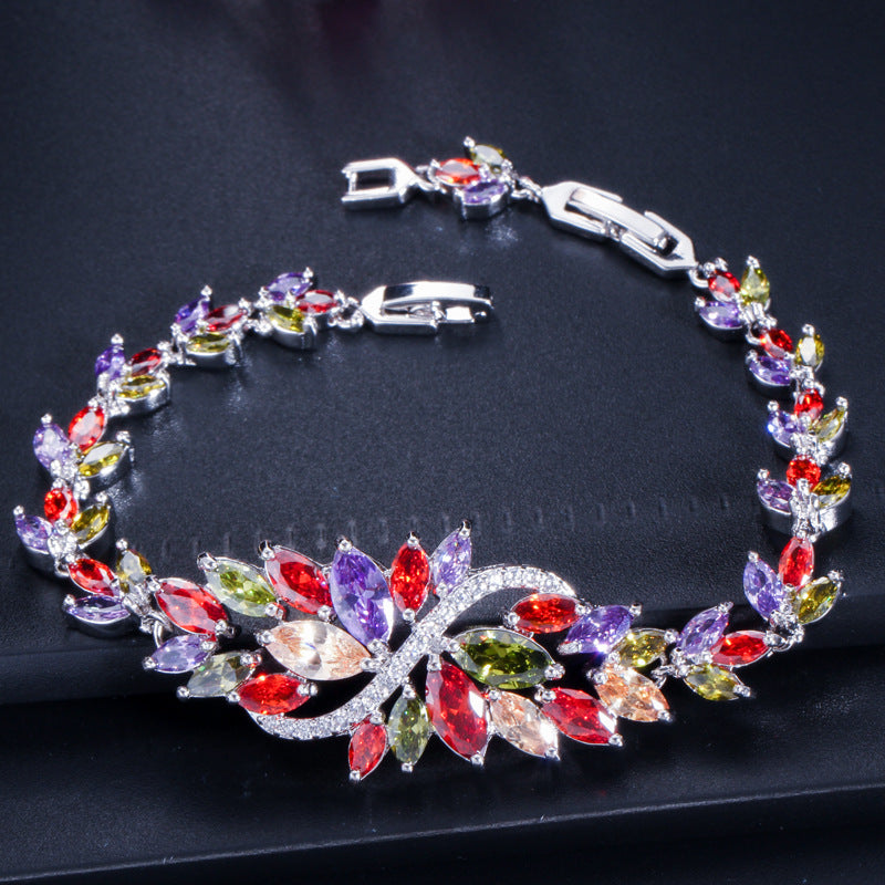Ice Crystal Flower European-style Zircon Necklace - Full Diamond Engraved Jewelry - Multiple Colors