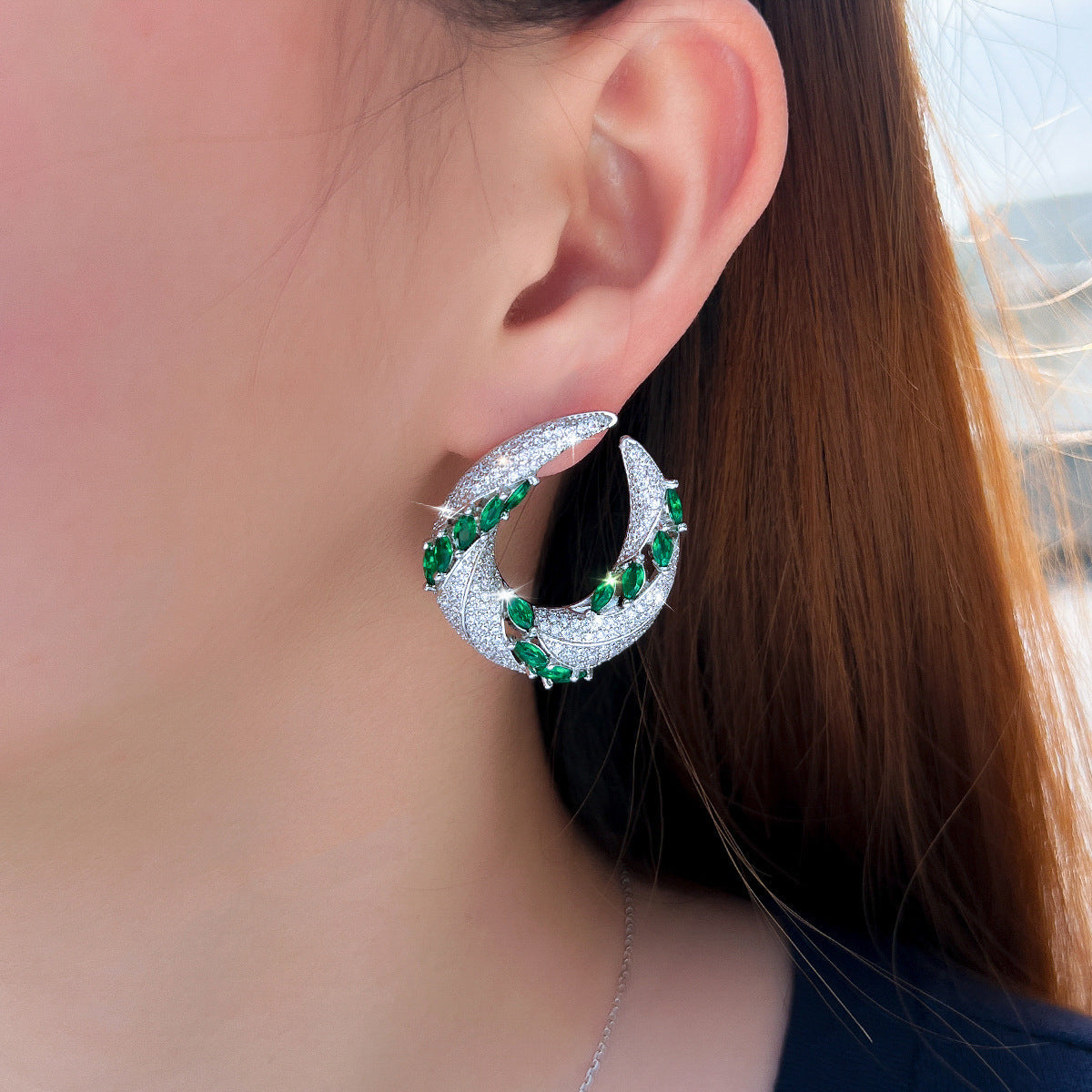 S925 silver needle fashion and luxury emerald-style subtle-set zirconia micro-set stud earrings with C-shaped ear hoop versatile for various occasions and perfect as an accessory