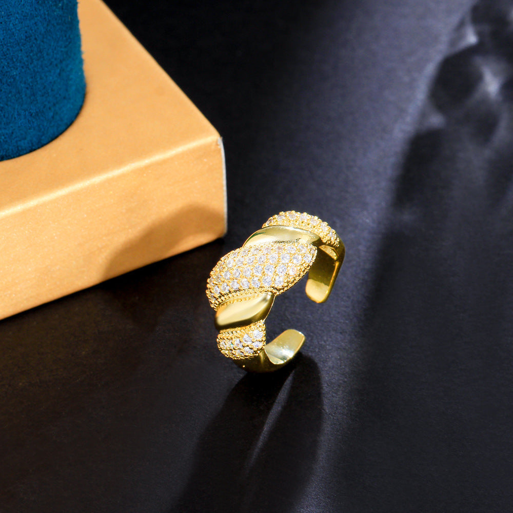 French-style minimalist marlax twisted zirconia open-end ring - a unique design for sophisticated women a ring suitable for live-streaming and hand jewelry
