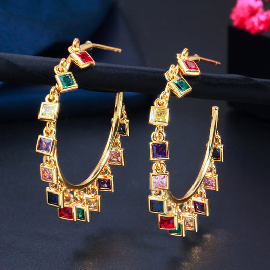 Best-selling new gold-plated leopard-print ear cuffs with tiny zirconia inlays Trendy ear accessories in batch of golden ear clasps