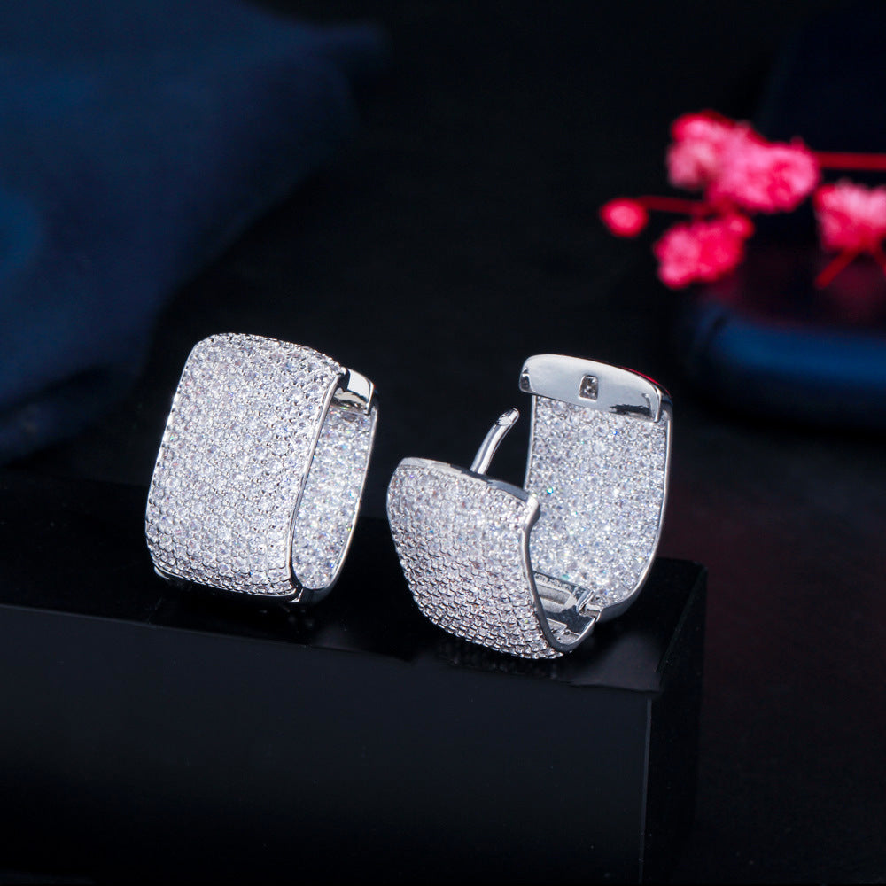 New style Korean-style ear accessories - trendy and elegant featuring full diamonds and zirconia shiny ear studs and earrings