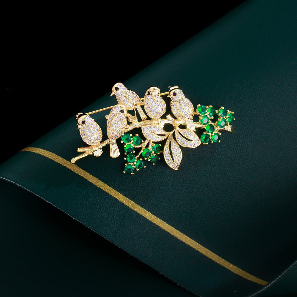 Chinese-style bird, flower and fragrance brooch with tiny inlaid zirconia happy magpie brooch delicate flower and bird headpiece matching for a cheongsam and western accessories