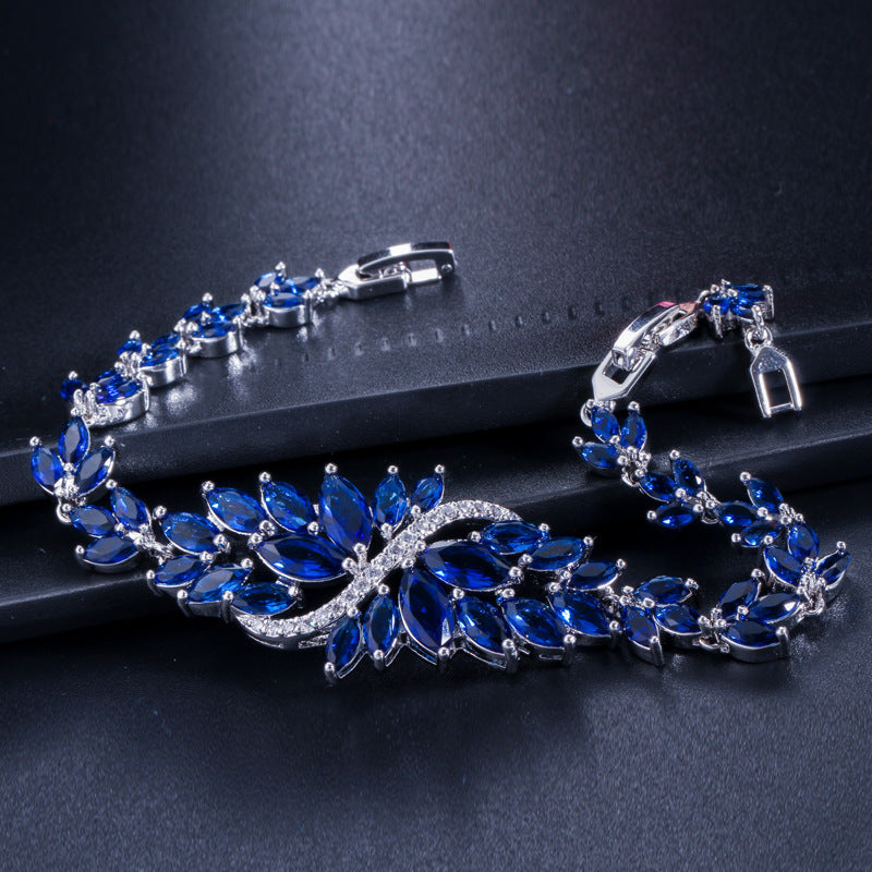 Ice Crystal Flower European-style Zircon Necklace - Full Diamond Engraved Jewelry - Multiple Colors