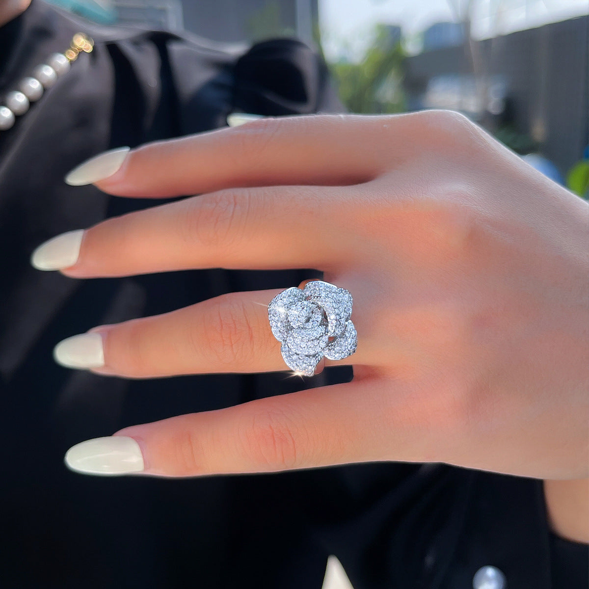Three-dimensional camellia flower set with diamonds ring for the index finger of the female retro-style rose flower zircon jewelry accessory