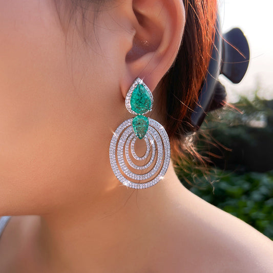 European and American geometric design oval large hoop earrings in S925 silver Lightweight and luxurious style Suitable for formal evening gowns Women's earrings