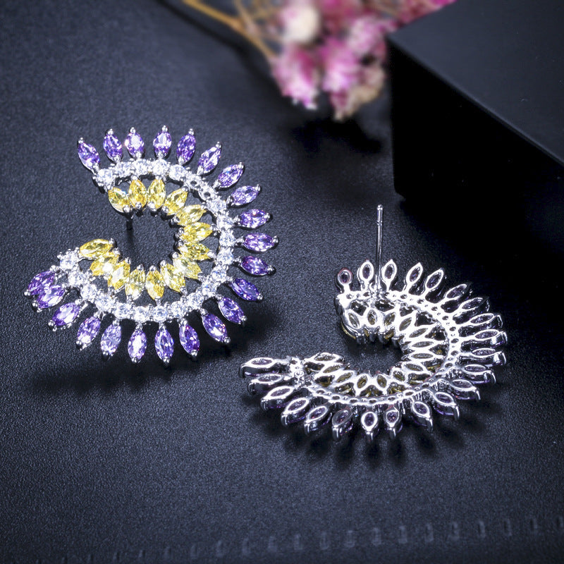 Korean-style earrings - Fashionable and versatile high-end and shiny zirconia earrings personalized diamond-studded Korean ear studs