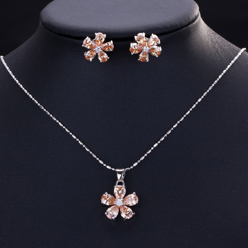 Newly launched bestseller - European and American fashionable jewelry small chain set - women's necklace and earrings set