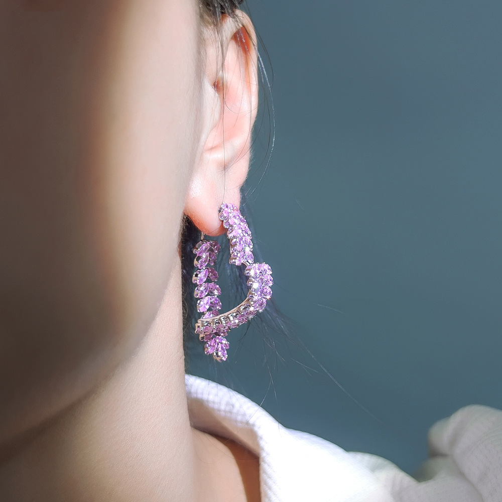 Luxury soft-pink heart-shaped earrings with interchangeable designs featuring high-end zirconia stones Versatile and extremely shiny wheat-shaped heart-shaped earrings