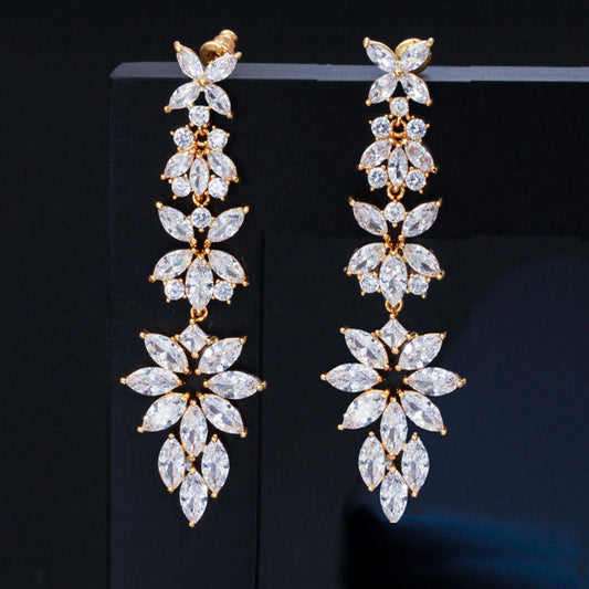 European and American fashion long fringed leaf earrings Imported goods AAA quality zircon earrings Wedding accessories