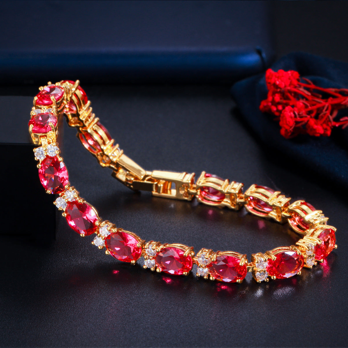 European and American fashion multi-purpose jewelry - eco-friendly copper electroplated genuine gold micro-set zirconia bracelet with color retention