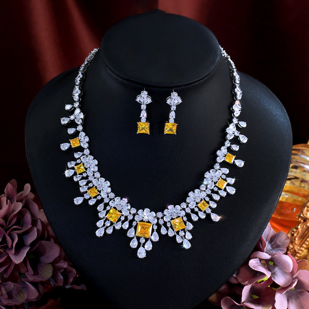 European and American exquisite and luxurious zircon necklace and earrings set, dazzling full of diamonds, elegant banquet dress, bridal chain jewelry set