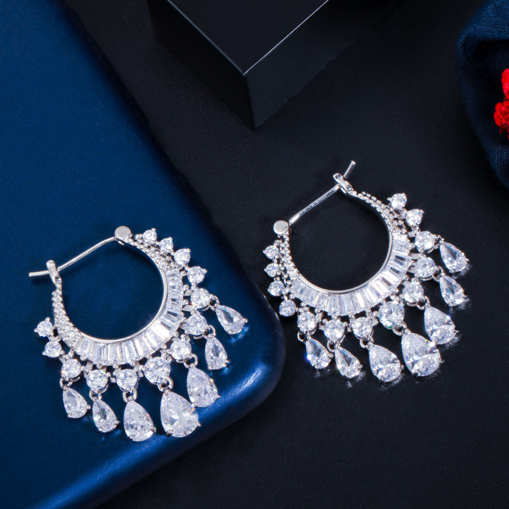 Newly released stylish round circle drop zirconia fringes for women's earrings fashionable fairy ear pendants with ear clasps
