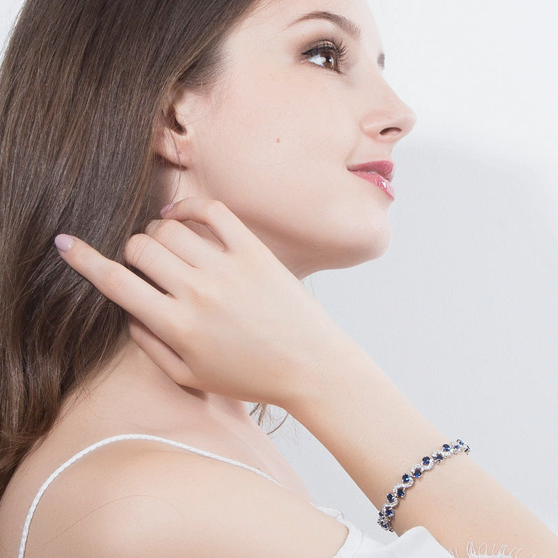 Best-selling Korean fashionable and versatile jewelryBeautiful sparkling diamondsSwiss AAA zirconium plated with white gold bracelet