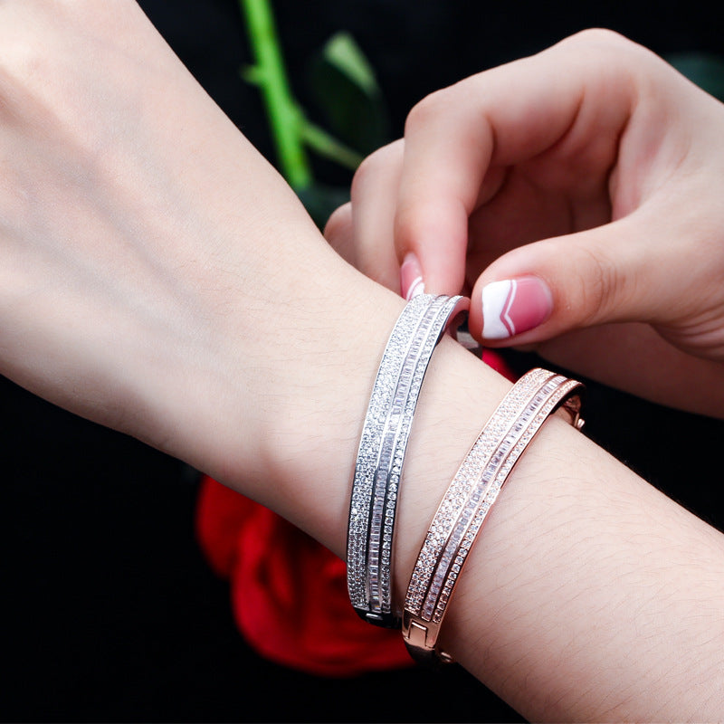 European and American style elegant spring clasp women's bracelet Precisely set three-row AAA zirconia jewelry piece
