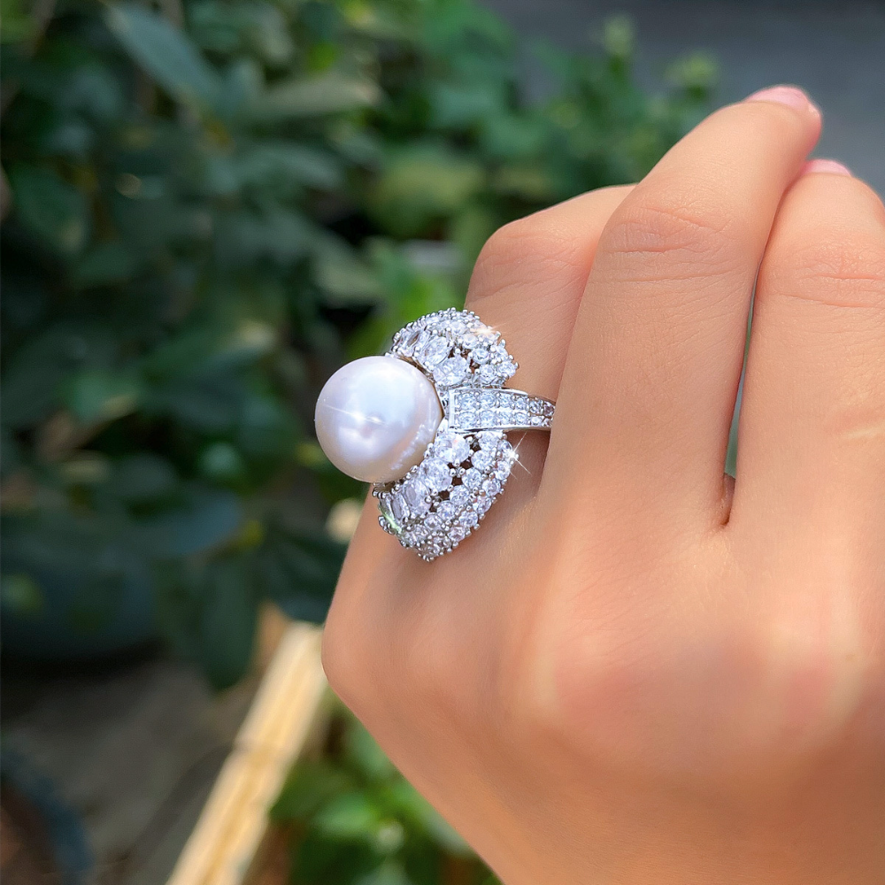 French-style romantic and fashionable pearl ring for women light luxury high-end elegant and versatile ring for the index finger featuring zirconium stones