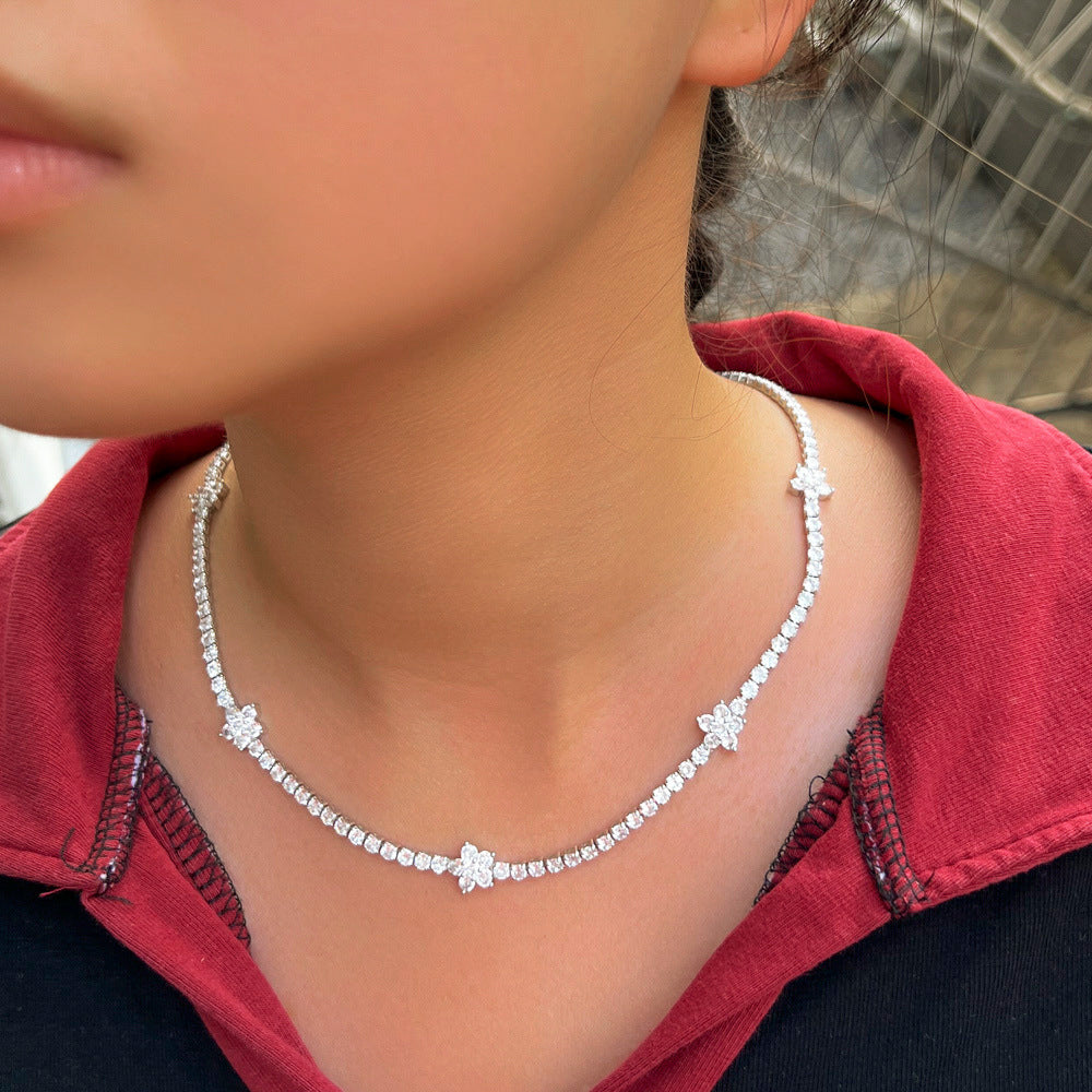 Ins-style niche and minimalist luxury jewelry featuring micro-set zirconia and full-diamond flowers A tennis bracelet necklace with small flowers