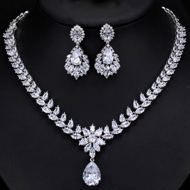 European and American 3A Zircon Set - Ultra-Shimmer Wedding Party Accessories - Earrings and Necklace Set