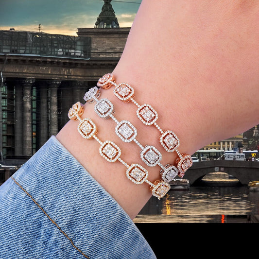 Korean-style fashionable women's versatile bracelet with micro-set AAA zirconia and genuine gold electroplating