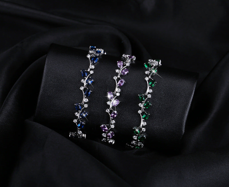 Korean version hand accessories.Korean-style fashionable 18K white gold zirconium bracelet for women