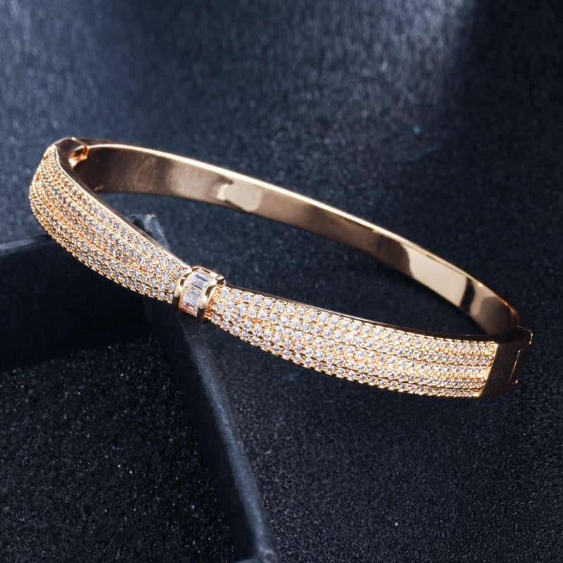 European and American minimalist bow-shaped zirconia bracelet fashionable and unique spring clasp wristband