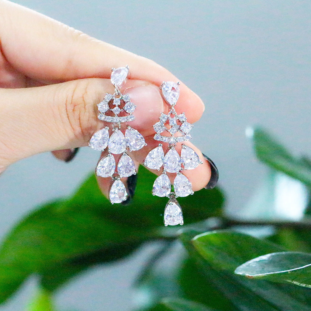 European and American fashion drop-shaped zirconia earrings for elegant women Perfect accessory for a group of friends' formal evening dress