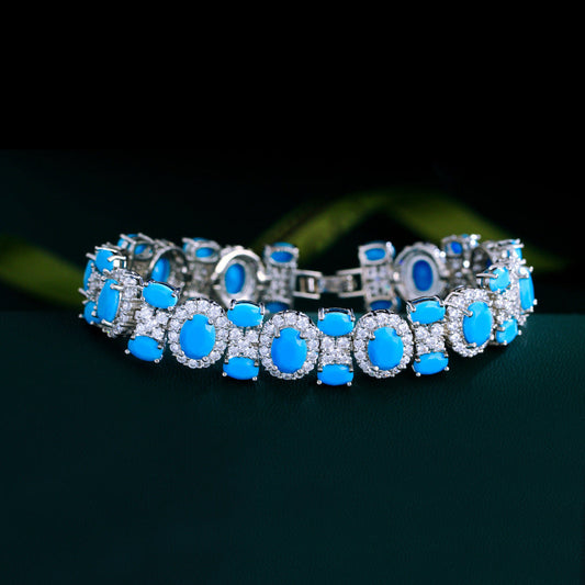 Versatile green turquoise bracelet with subtle inlaid zirconia - fashionable jewelry with a touch of design