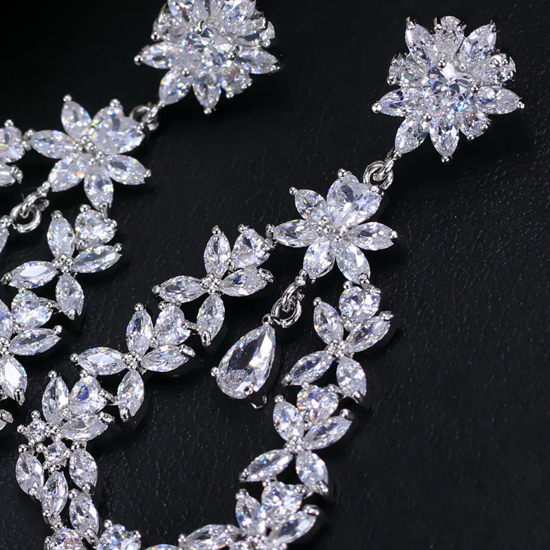 European-style fashionable AAA zirconite stud earrings