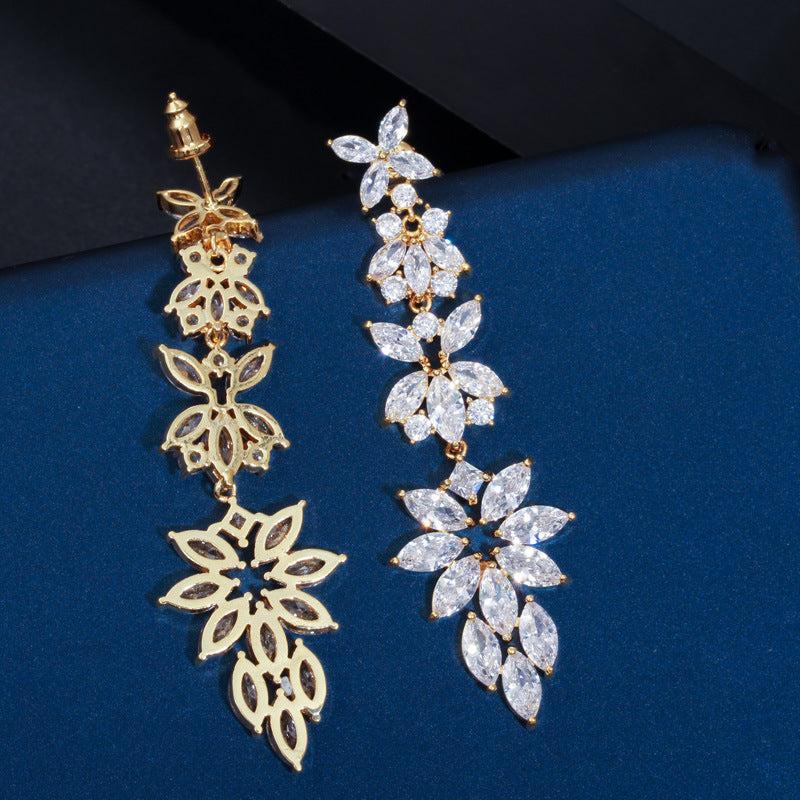 European and American fashion long fringed leaf earrings Imported goods AAA quality zircon earrings Wedding accessories