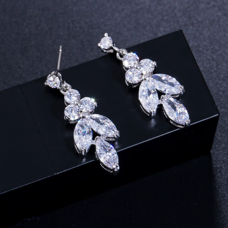 Korean-style elegant wedding dress and accessories set with high-end AAA zirconium stones (four pieces) for brides