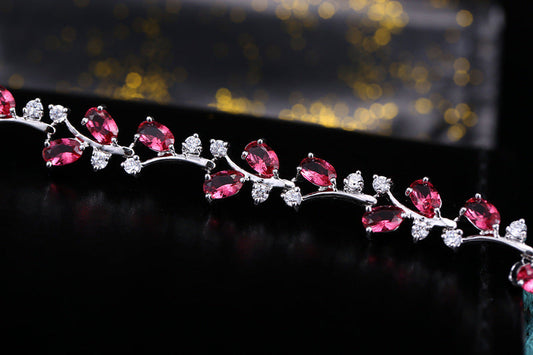 Korean version hand accessories.Korean-style fashionable 18K white gold zirconium bracelet for women