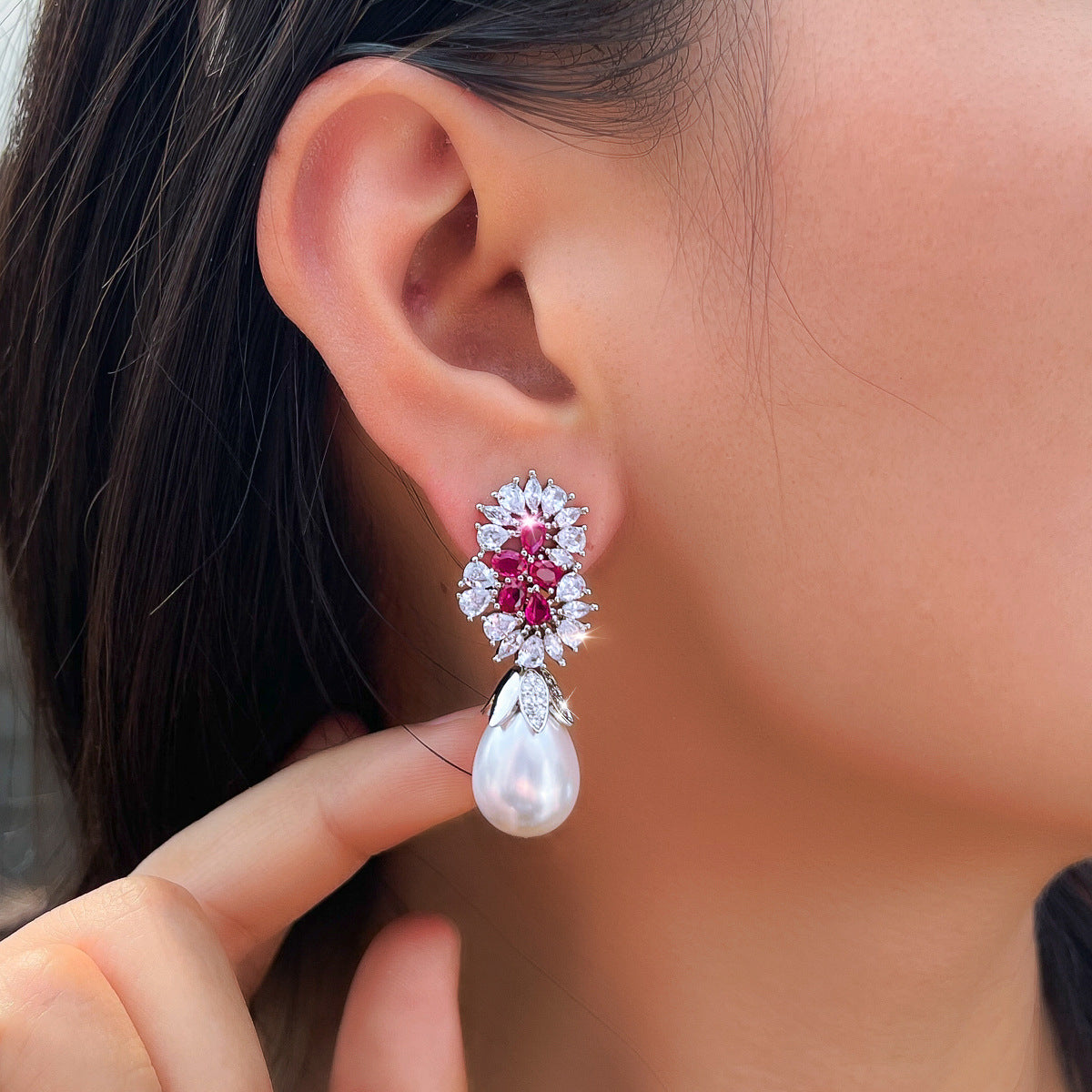 S925 silver needle European-style retro full-set zirconia and pearl stud earrings for women light luxury retro charm court style ear ornaments