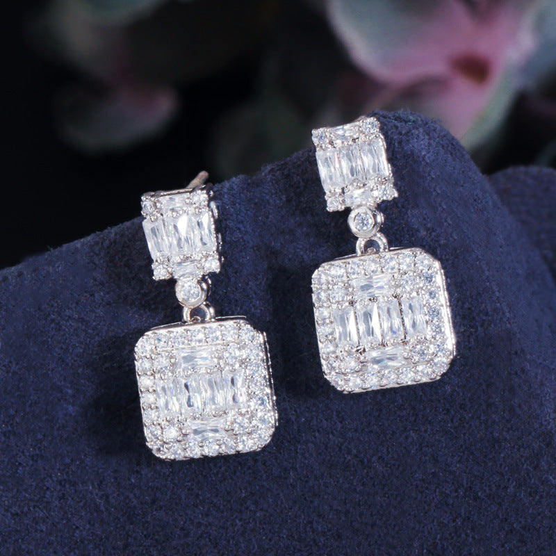 Korean version of S925 silver heart-shaped stud earrings with tiny inlaid zirconia pendant necklace set - elegant jewelry popular online item must-have accessory