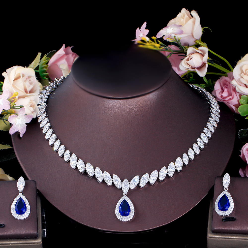 Korean version of the elegant bridal set. Environmentally friendly copper micro-set zirconia necklace earrings and chain Wedding dress accessory for banquets