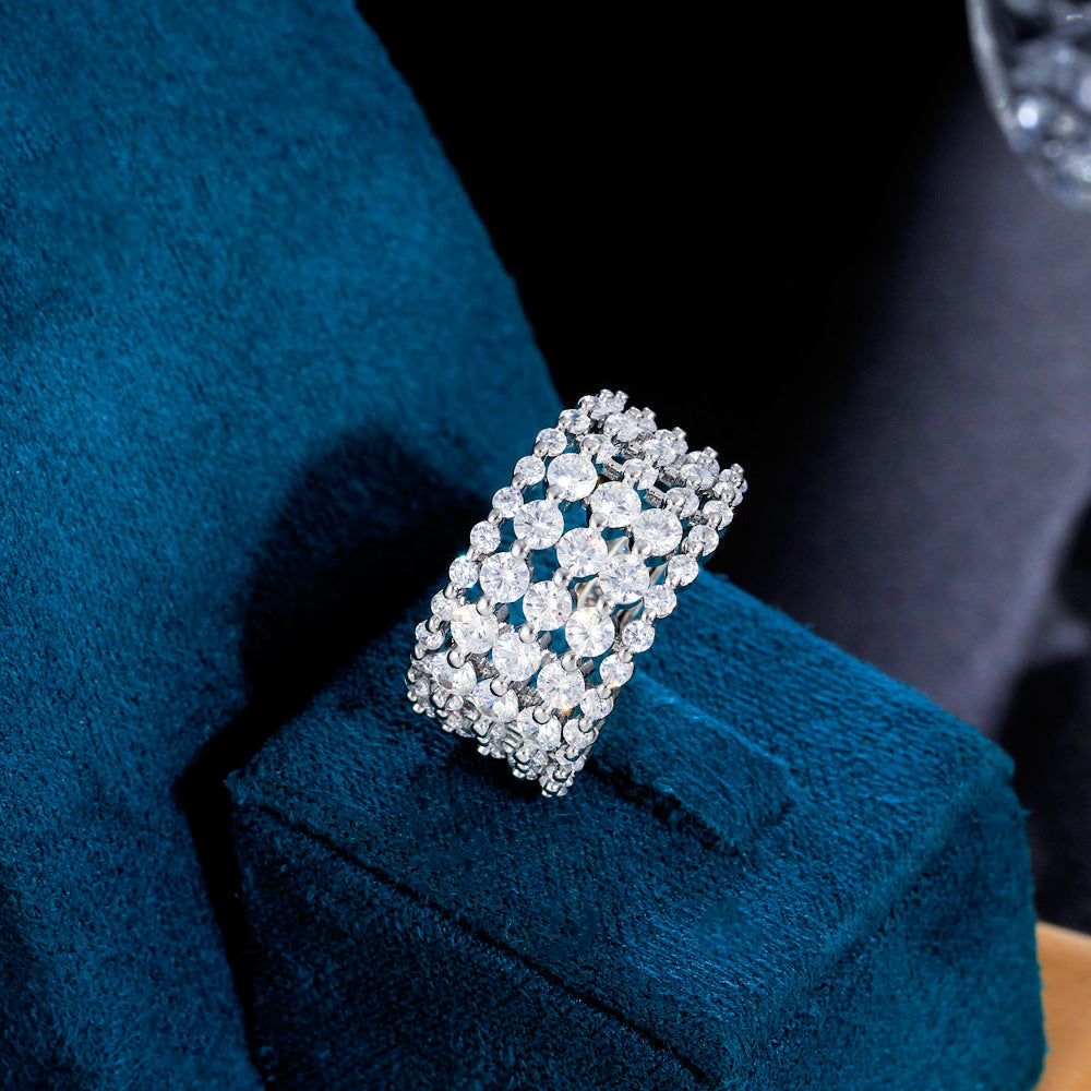 Luxurious retro ultra-bright open ring with full diamonds - a rare and popular online live-streaming accessory featuring zirconium rings