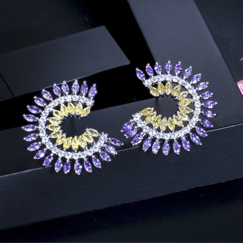 Korean-style earrings - Fashionable and versatile high-end and shiny zirconia earrings personalized diamond-studded Korean ear studs