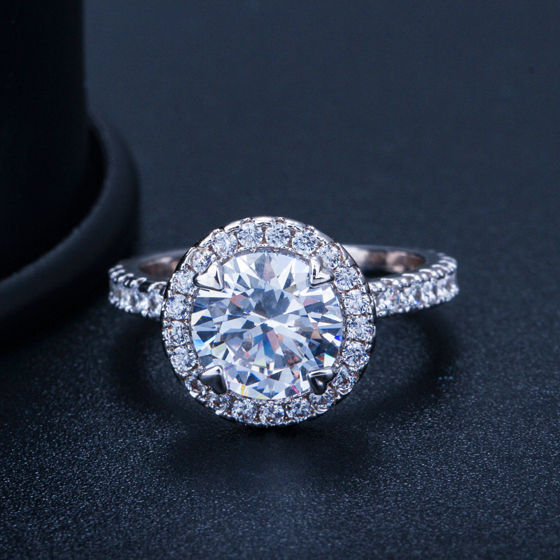 Best-selling bridal party accessories. Micro-set round zirconia ring. Elegant and noble