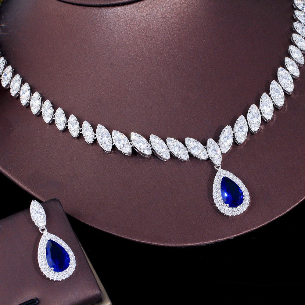 Korean version of the elegant bridal set. Environmentally friendly copper micro-set zirconia necklace earrings and chain Wedding dress accessory for banquets
